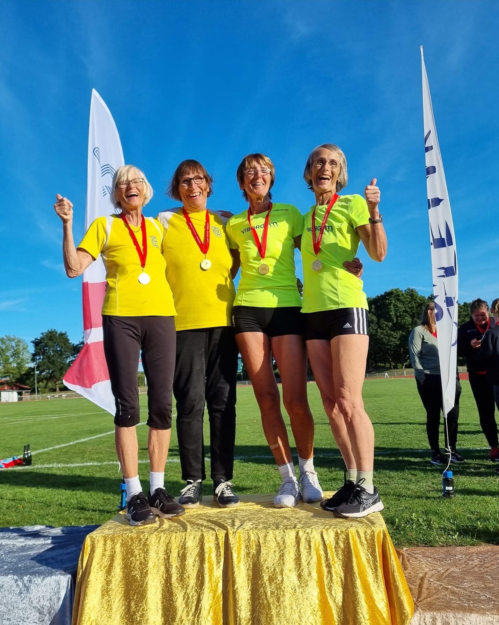 Kirsten Onsberg, Karin Bønnerup, Ingerlise Villum og Sonja Sieg Stigsen. På billedet mangler Christina Shifris.